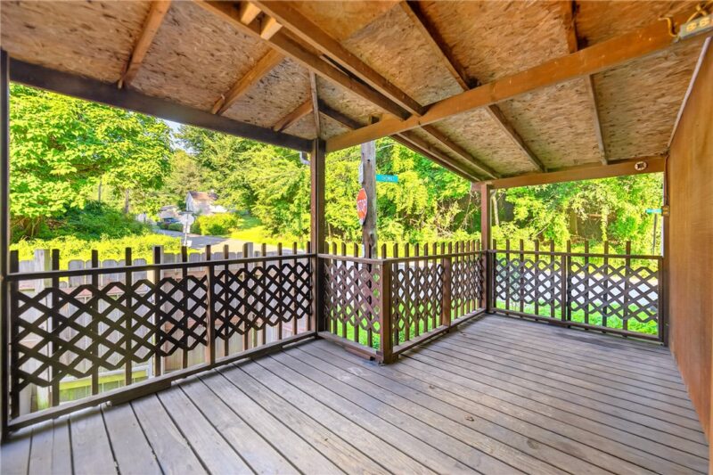 212 Lafferty St — photo 4