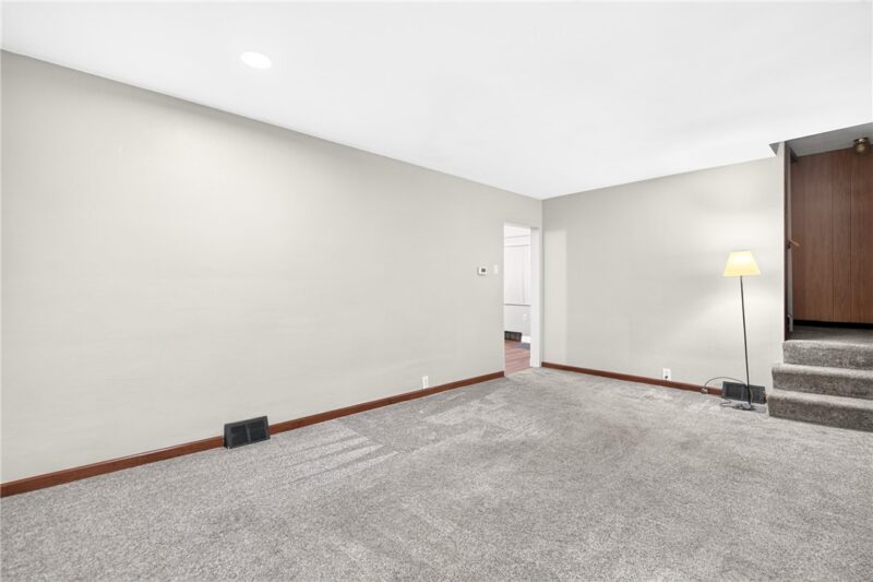 212 Lafferty St — photo 6