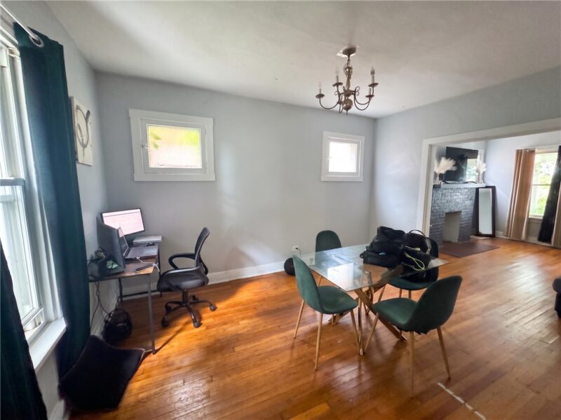 1024 Mirror St — photo 8