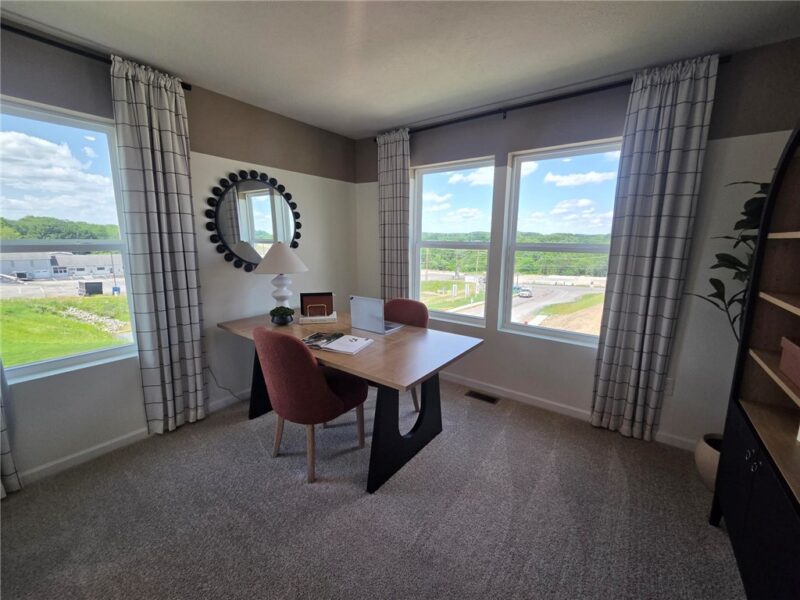 105 Laurel Hills Drive — photo 7