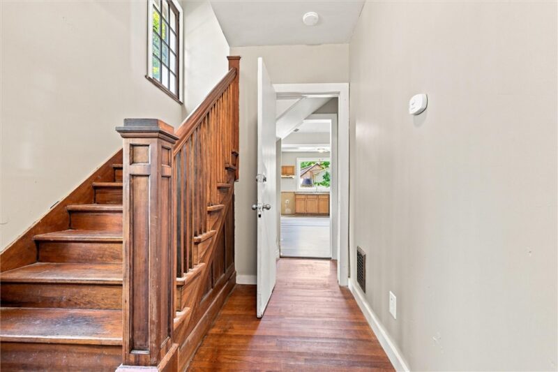 130 Euclid Ave — photo 4