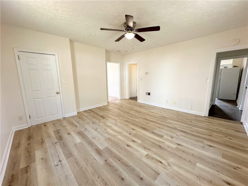 802 13th St — photo 2