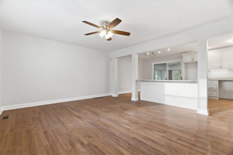 84 Hall Avenue — photo 8