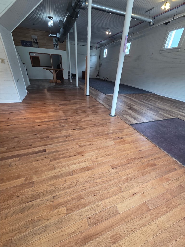 3275 S Main Street — photo 8
