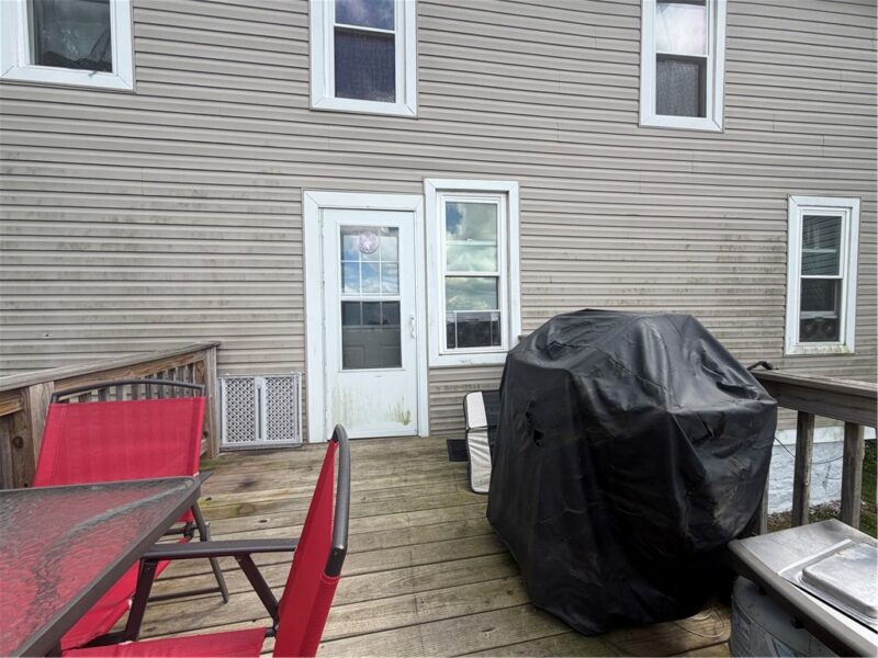 134 Morton Ave — photo 8