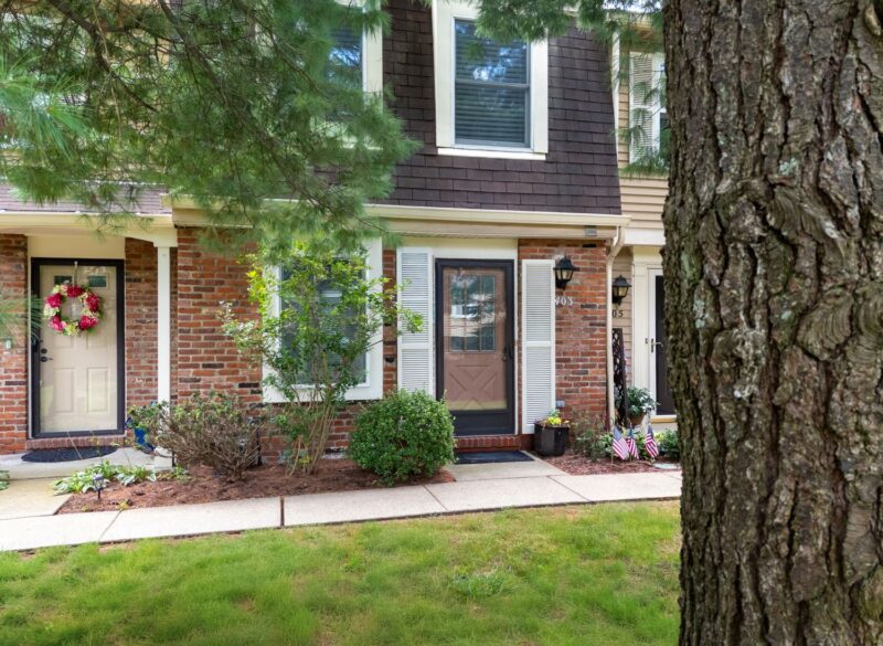 403 Scott LANE — photo 3