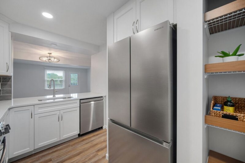 403 Scott LANE — photo 8