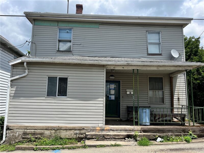 622 Trump Ave — photo 2