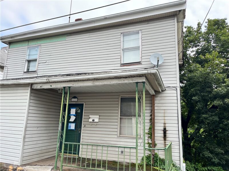622 Trump Ave — photo 3