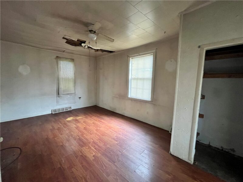 622 Trump Ave — photo 4
