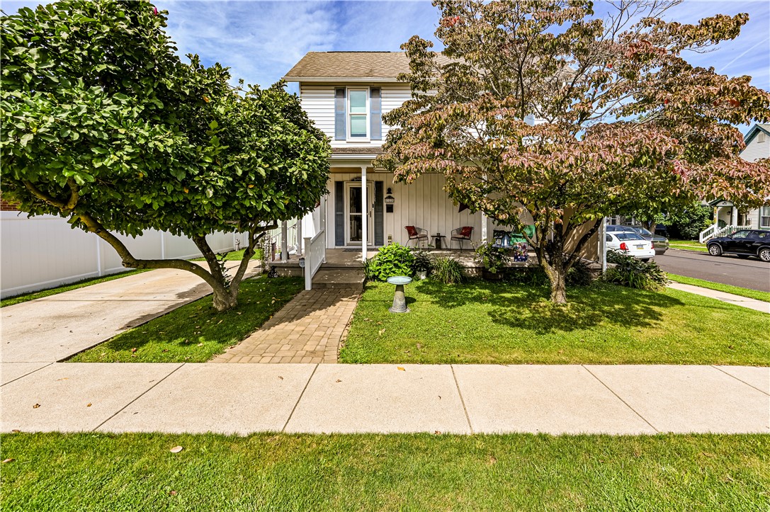 322 TREMONT AVENUE — photo 1