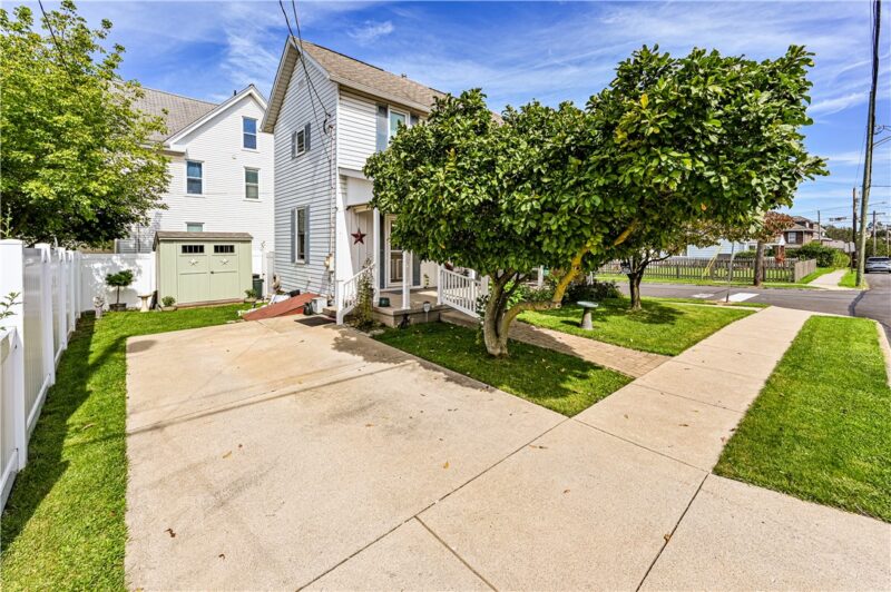 322 TREMONT AVENUE — photo 4