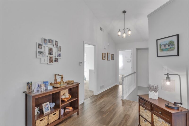 1535 Merion Lane — photo 7