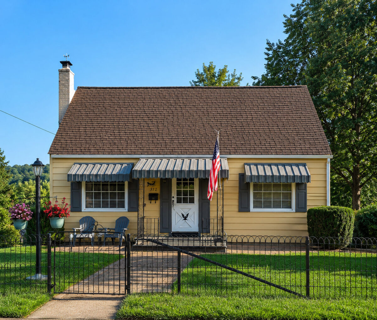 312 Shaw Avenue AVENUE — photo 1