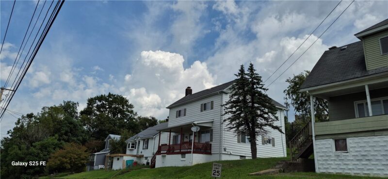 904 N Jefferson St — photo 2