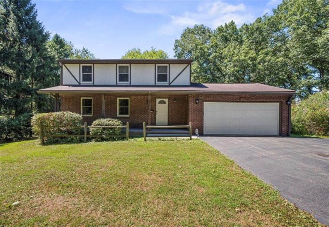 450 Greenwood Dr — photo 1