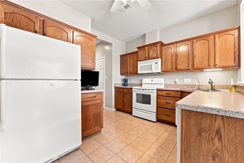 591 MADISON BLVD — photo 6