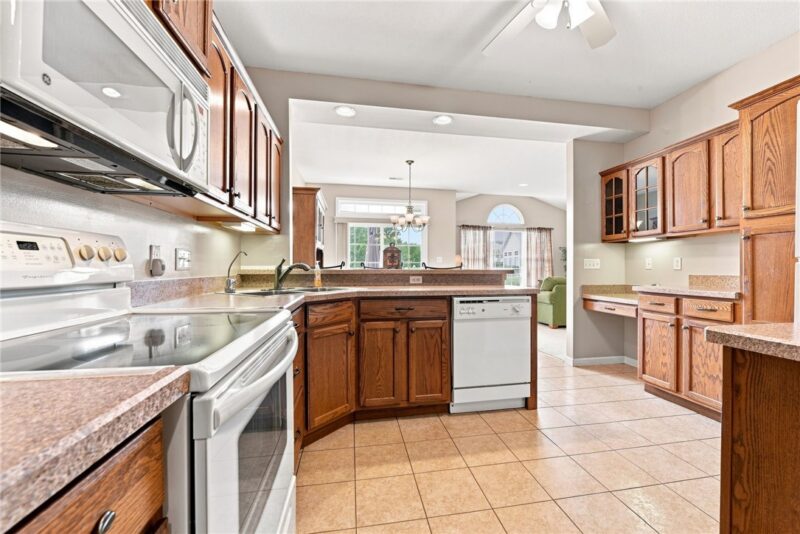 591 MADISON BLVD — photo 7