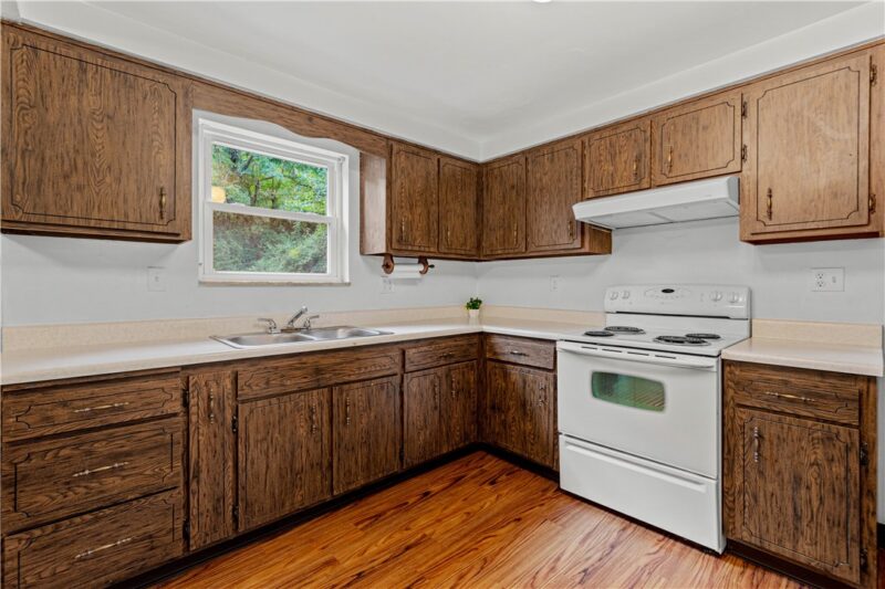 707 FERNHILL AVENUE — photo 8