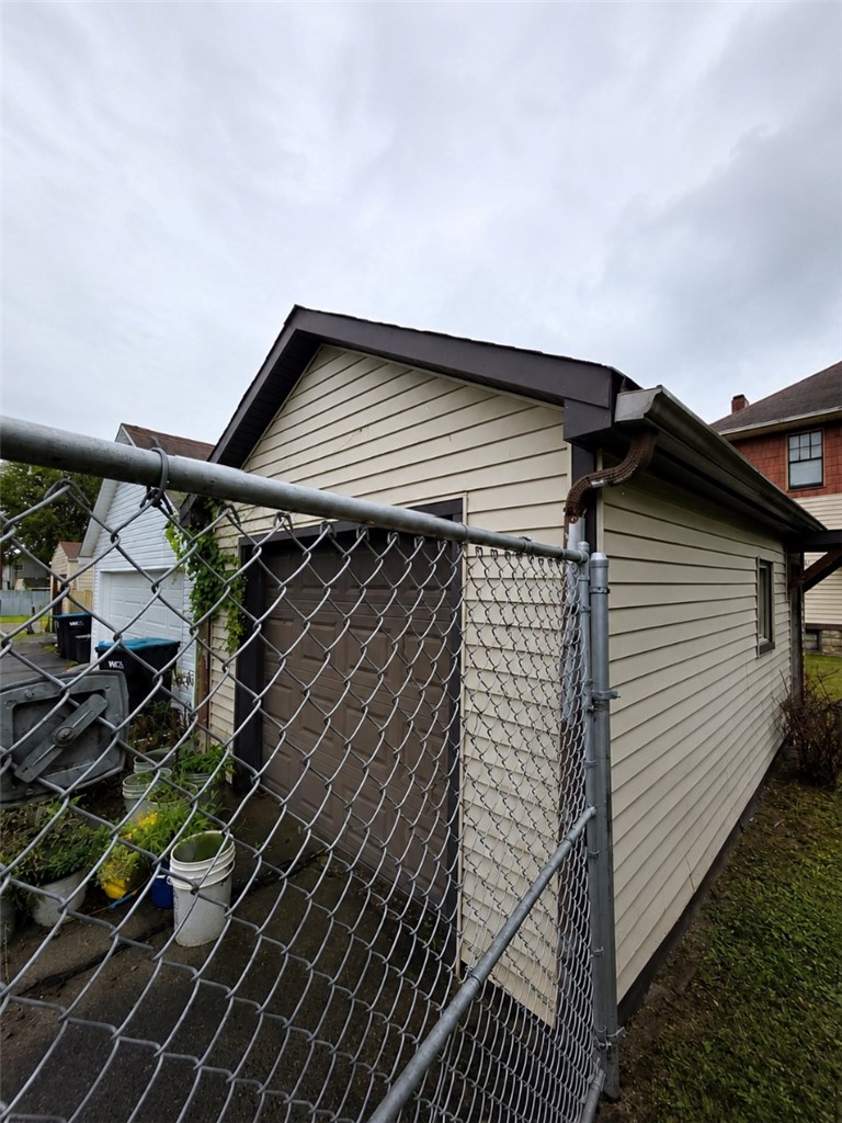 619 E 3rd Ave — photo 6