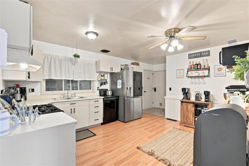 1000 Clarksville Rd — photo 5