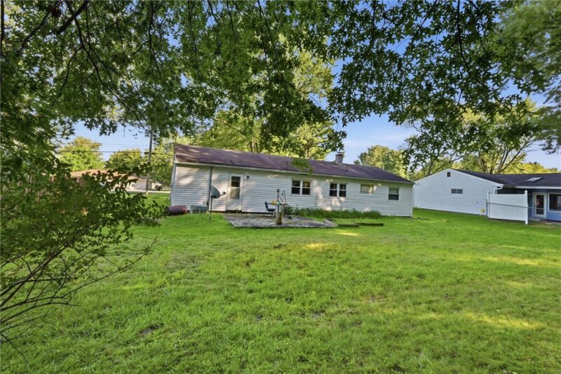 915 Clarksville Rd — photo 4
