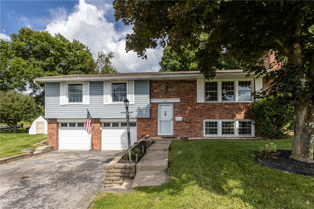 216 Oak Heights Dr — photo 1
