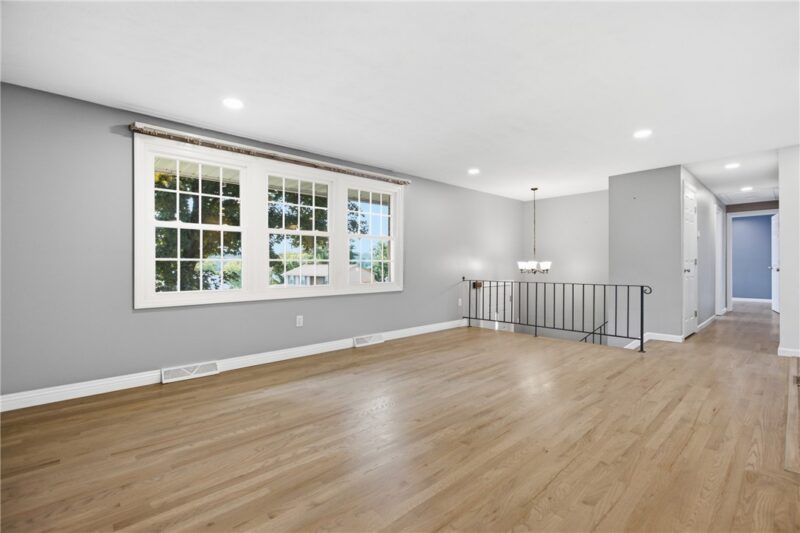 216 Oak Heights Dr — photo 5