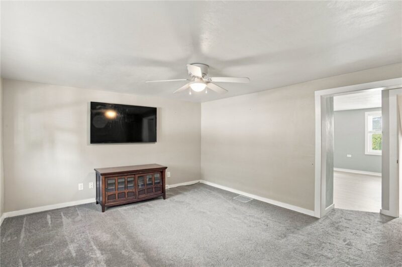 535 10th St — photo 3