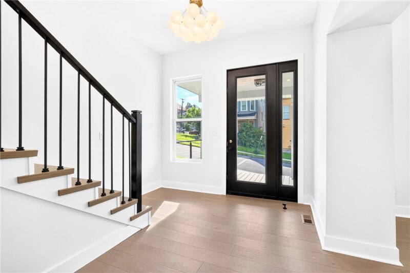 309 Fisk Ave — photo 2