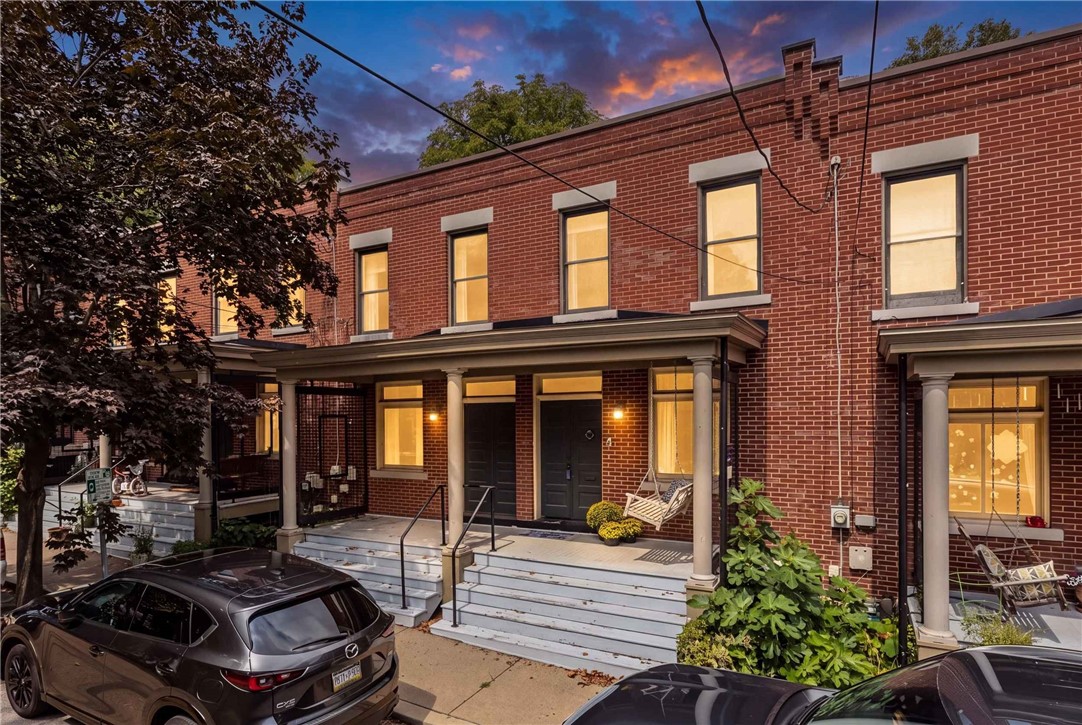 4 Clarendon Place — photo 1