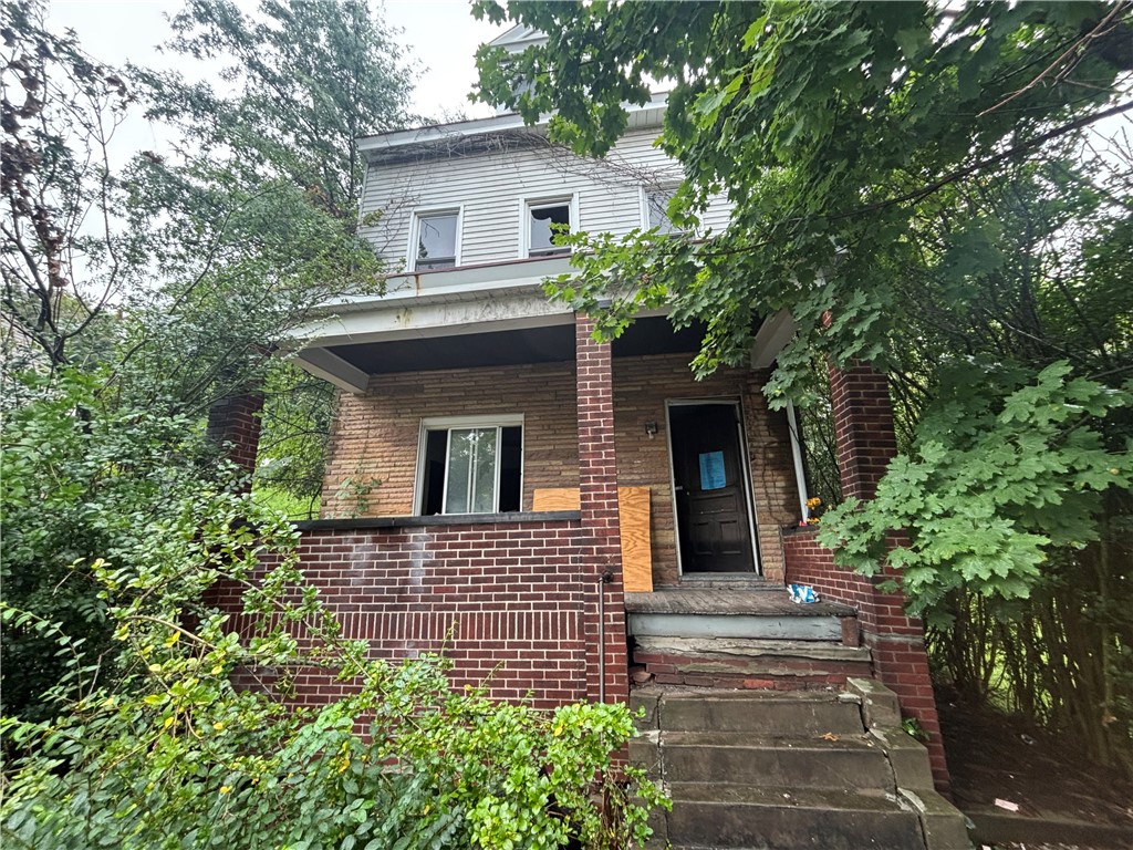 1134 Fabyan St — photo 1
