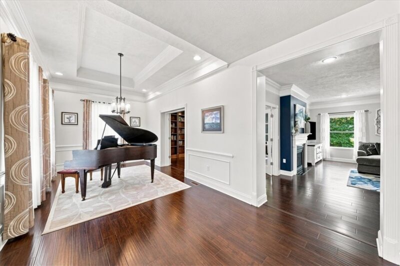 438 White Pine Ln — photo 6