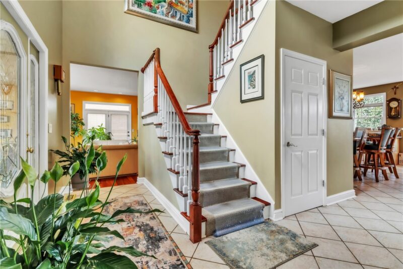 313 STETTLER DR — photo 6