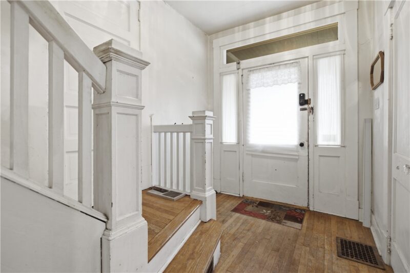 219 2nd Street — photo 3