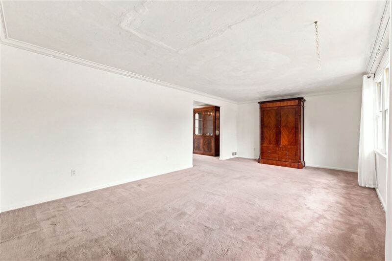 102 Greylock Dr — photo 4