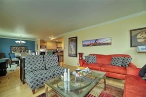 320 Fort Duquesne BOULEVARD 7C — photo 6