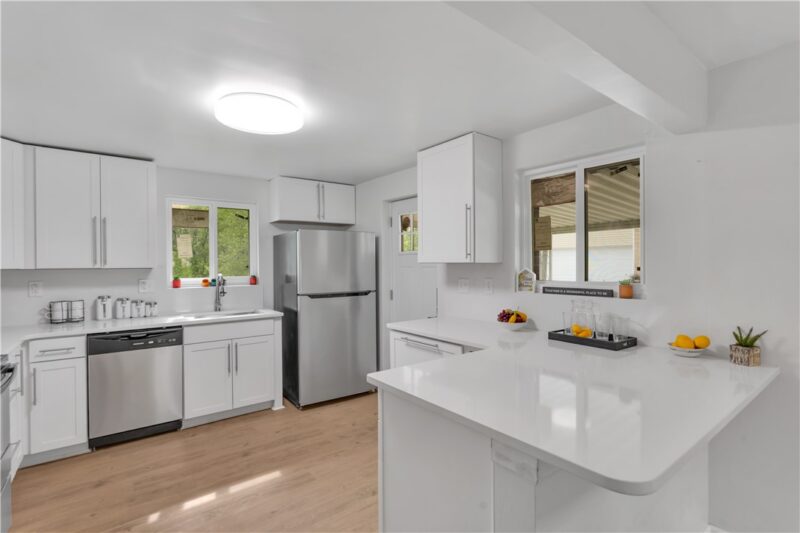 9830 Don Drive — photo 4