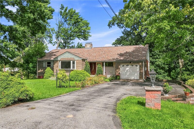 1318 Ridgewood Dr — photo 2