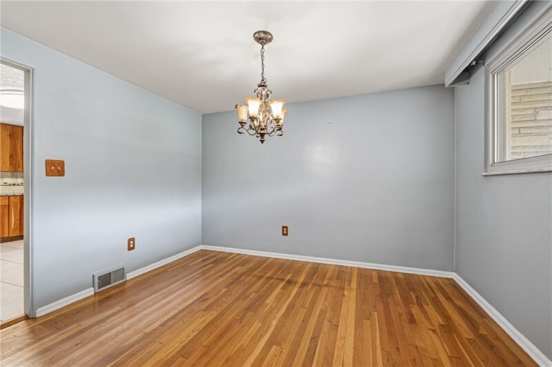 1318 Ridgewood Dr — photo 4