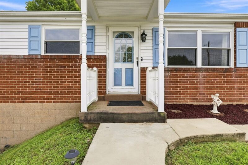 553 Meadowvale Dr — photo 6