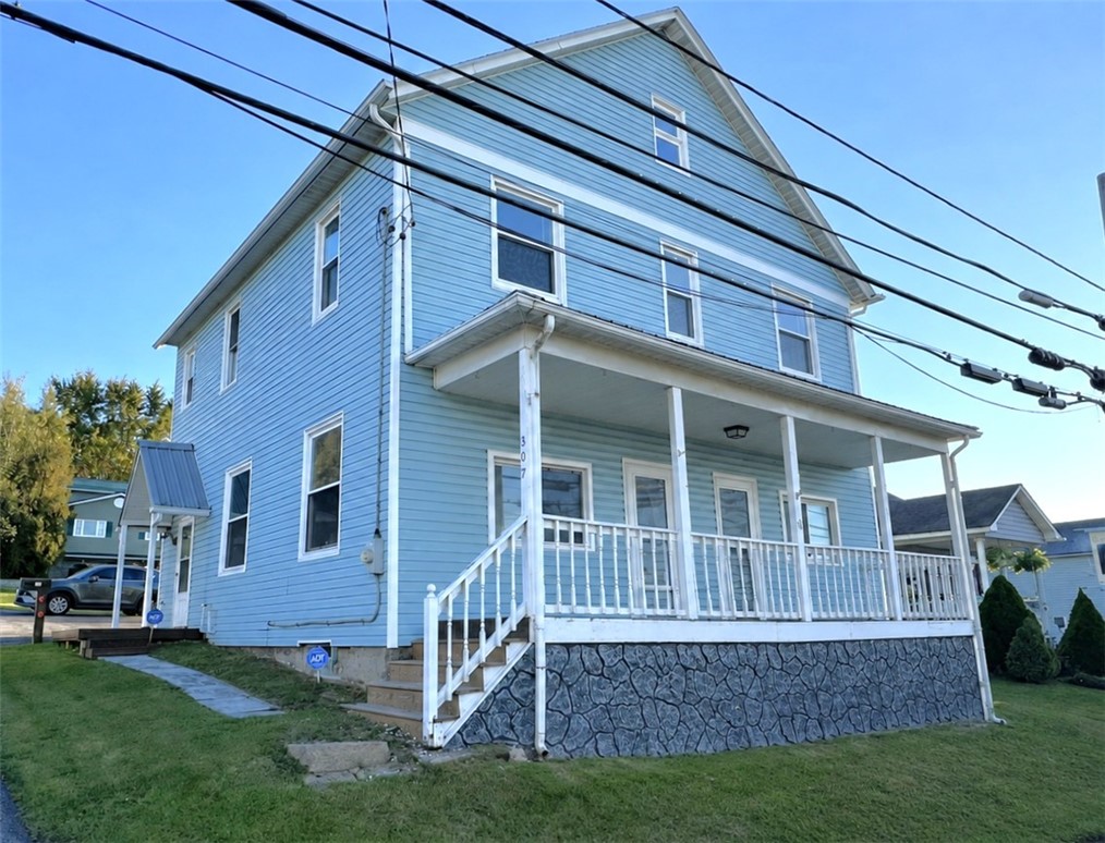 307 Lambert Street — photo 1
