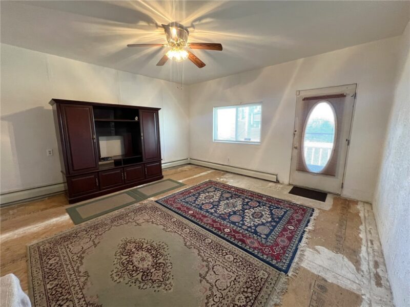 307 Lambert Street — photo 4