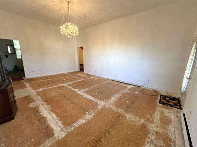 307 Lambert Street — photo 8