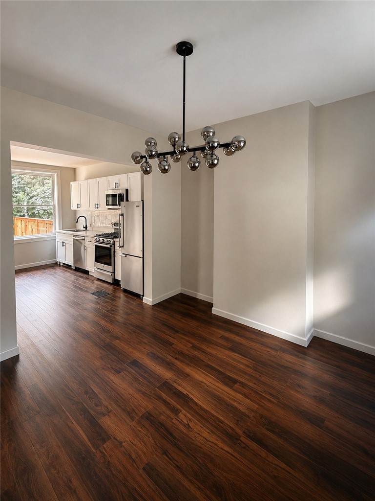 691 Shade Ave — photo 8