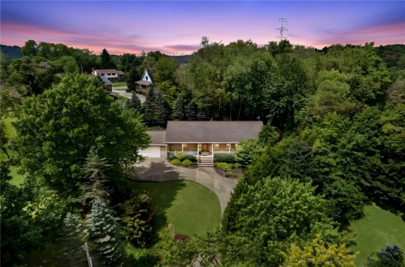 4 Sunnyside Ave — photo 3
