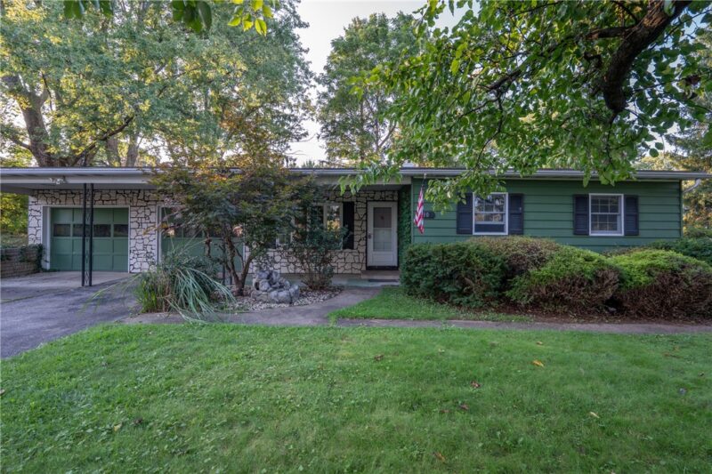 1101 W Fir Dr — photo 2