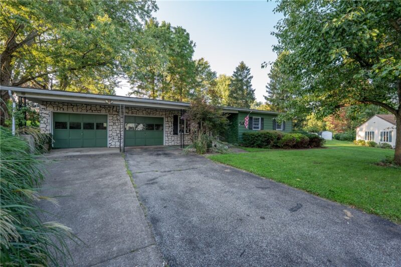 1101 W Fir Dr — photo 3
