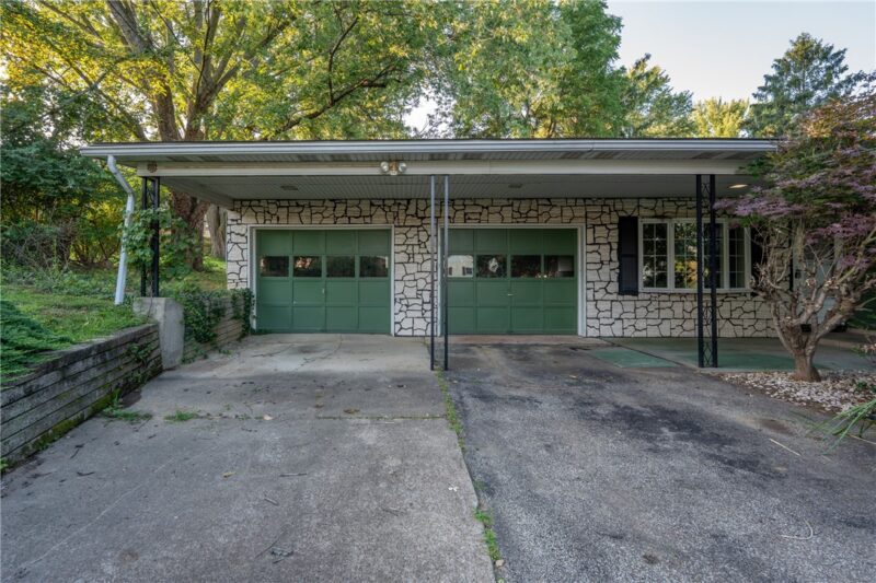 1101 W Fir Dr — photo 4
