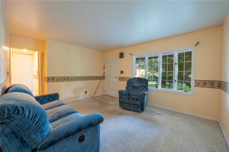 1101 W Fir Dr — photo 8